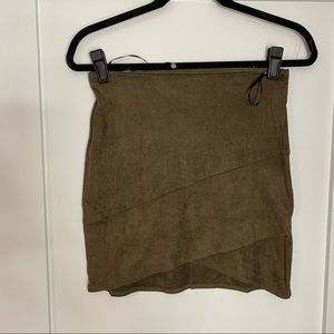 NWT SUEDE PENCIAL SKIRT